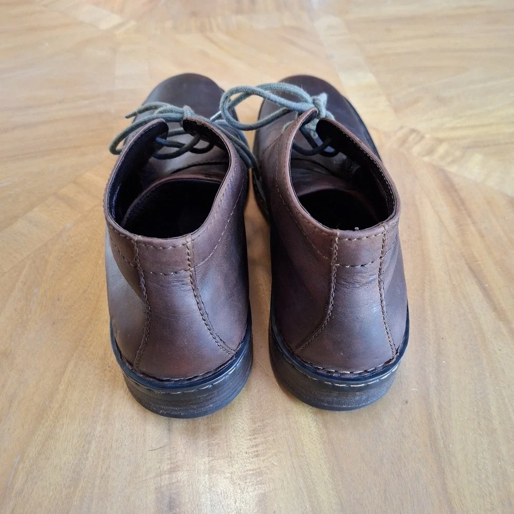 Born Men's Harrison Boot 9.5/43 Canyon Brown Leather Casual Chukka Lace up M9431